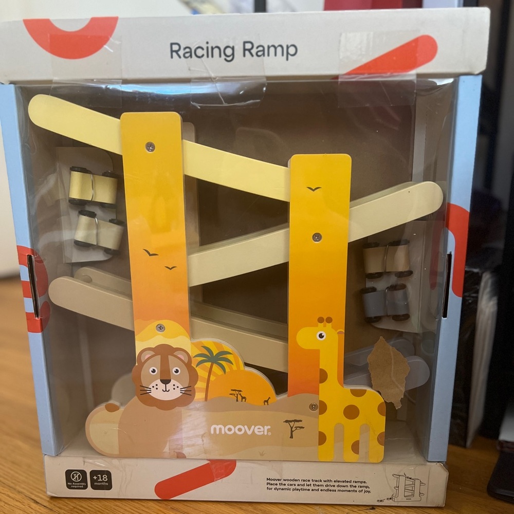 Moover Racing Ramp With Cars